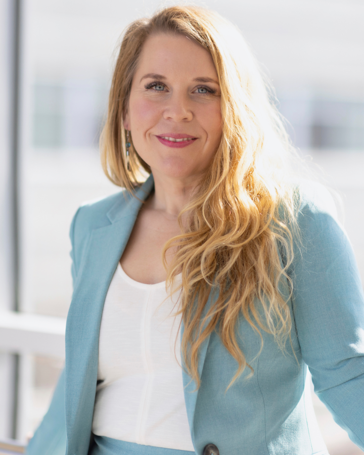 Dr. Katrina Plamondon